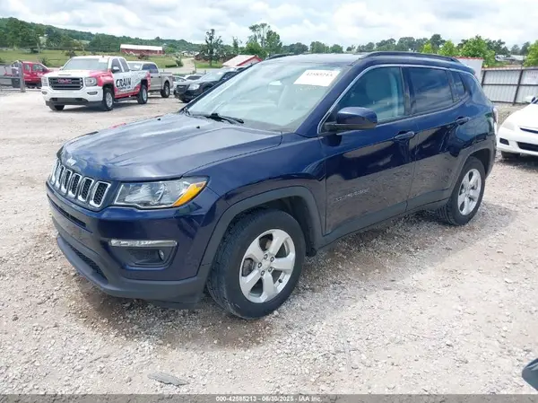 3C4NJCBB4KT802866 2019 JEEP COMPASS - Image 2