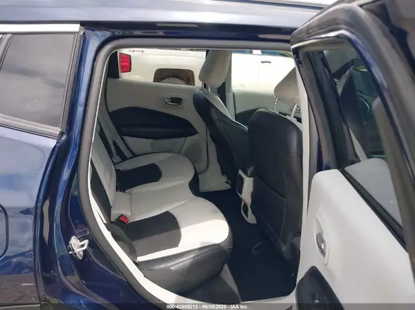 3C4NJCBB4KT802866 2019 JEEP COMPASS - Image 8