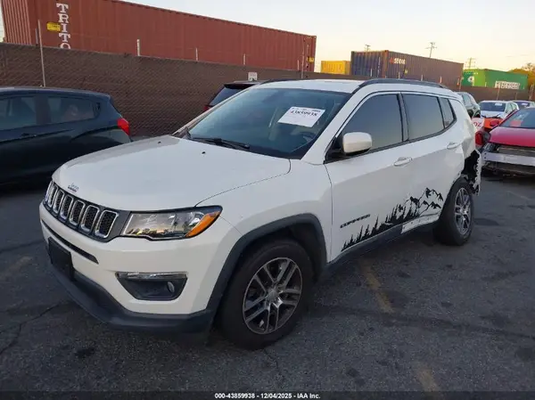 3C4NJCBB4KT832871 2019 JEEP COMPASS - Image 2