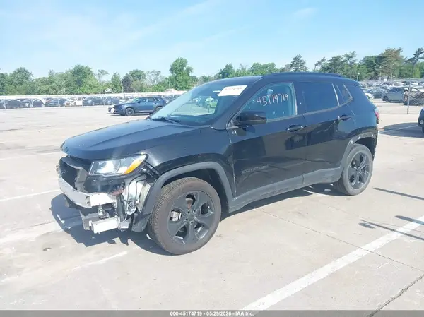 3C4NJCBB4KT833020 2019 JEEP COMPASS - Image 2