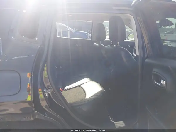 3C4NJCBB4KT833020 2019 JEEP COMPASS - Image 8