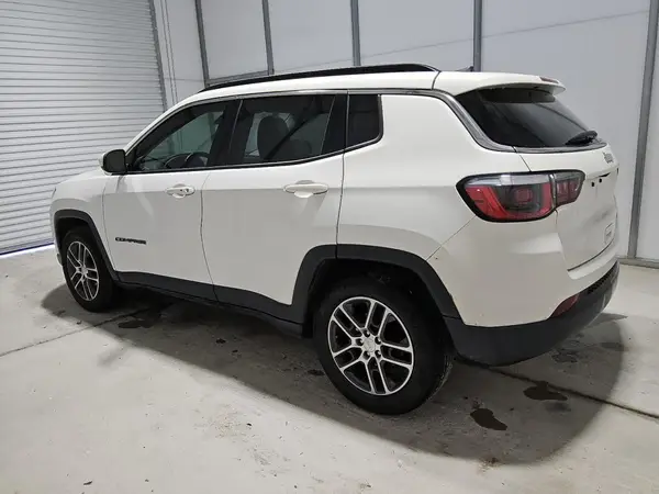 3C4NJCBB4KT840548 2019 JEEP COMPASS - Image 2