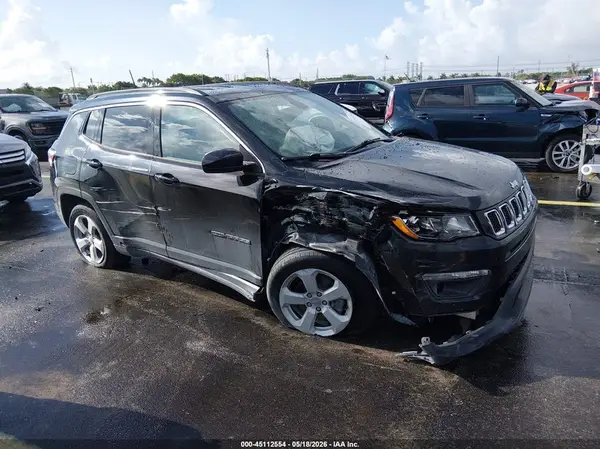 3C4NJCBB4KT851839 2019 JEEP COMPASS - Image 1