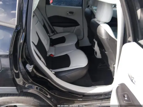 3C4NJCBB4KT851839 2019 JEEP COMPASS - Image 8