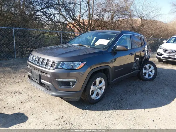 3C4NJCBB4KT855034 2019 JEEP COMPASS - Image 2