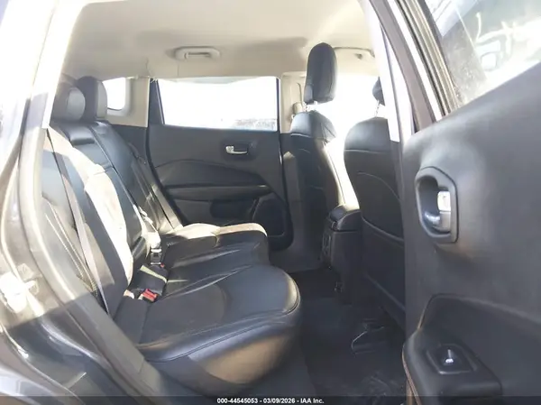 3C4NJCBB4KT855034 2019 JEEP COMPASS - Image 8