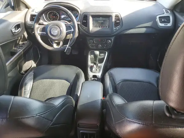 3C4NJCBB4LT102038 2020 JEEP COMPASS - Image 8
