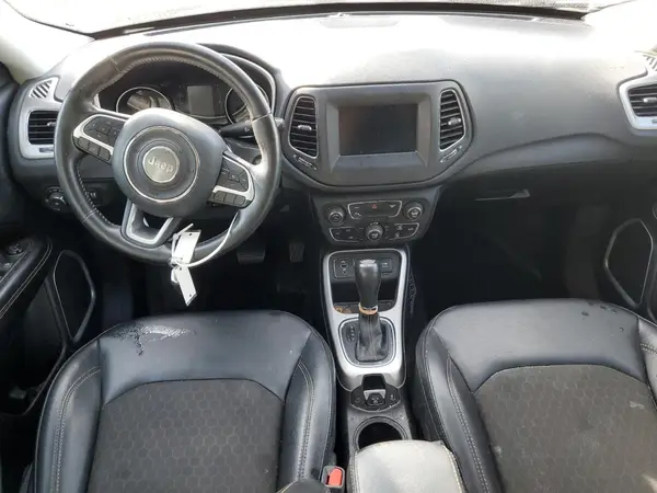 3C4NJCBB4LT102217 2020 JEEP COMPASS - Image 8