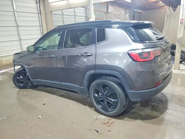 3C4NJCBB4LT122810 2020 JEEP COMPASS - Image 2
