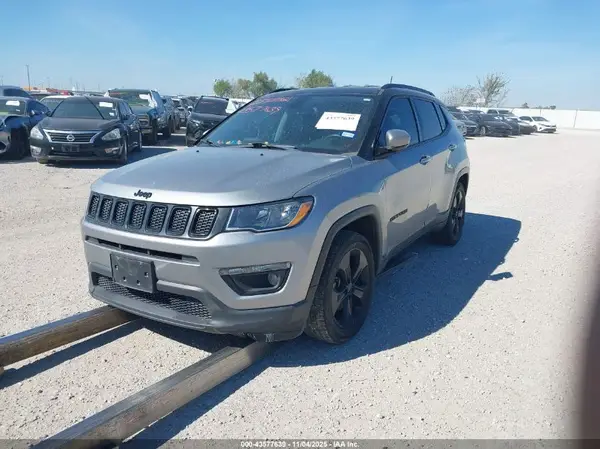 3C4NJCBB4LT129403 2020 JEEP COMPASS - Image 2