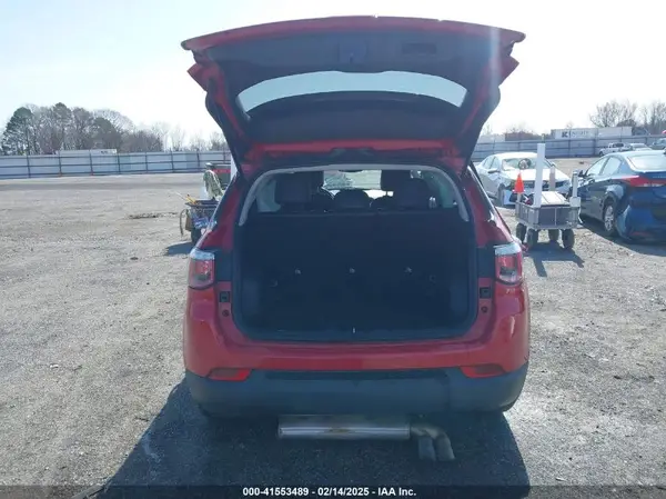 3C4NJCBB4LT141082 2020 JEEP COMPASS - Image 8