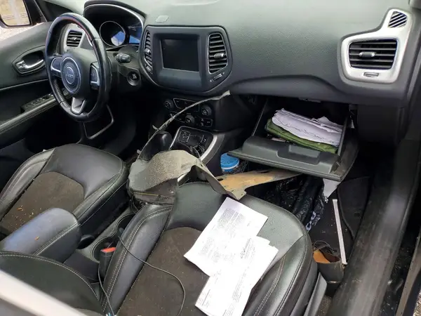 3C4NJCBB4LT169240 2020 JEEP COMPASS - Image 8