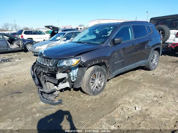 3C4NJCBB4LT177001 2020 JEEP COMPASS - Image 2