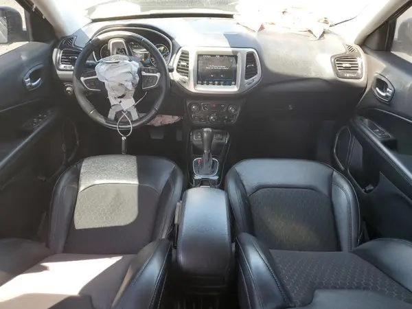 3C4NJCBB4LT205864 2020 JEEP COMPASS - Image 8