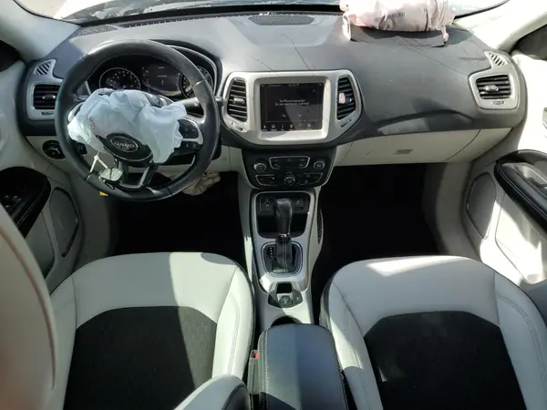 3C4NJCBB4LT250027 2020 JEEP COMPASS - Image 8