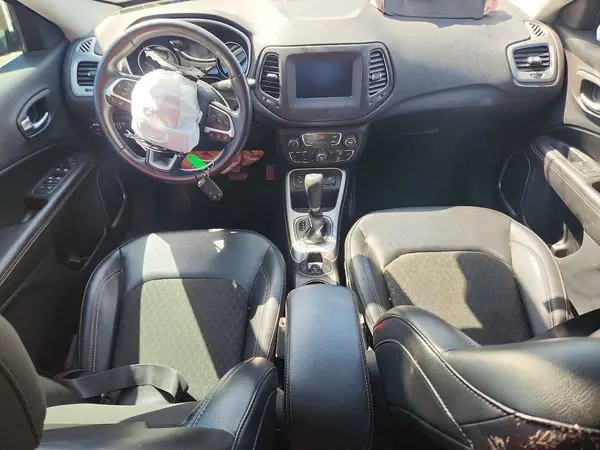 3C4NJCBB4LT257060 2020 JEEP COMPASS - Image 8