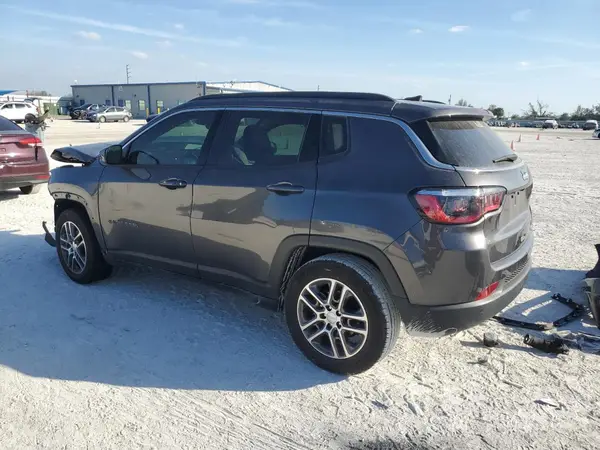 3C4NJCBB4LT257074 2020 JEEP COMPASS - Image 2