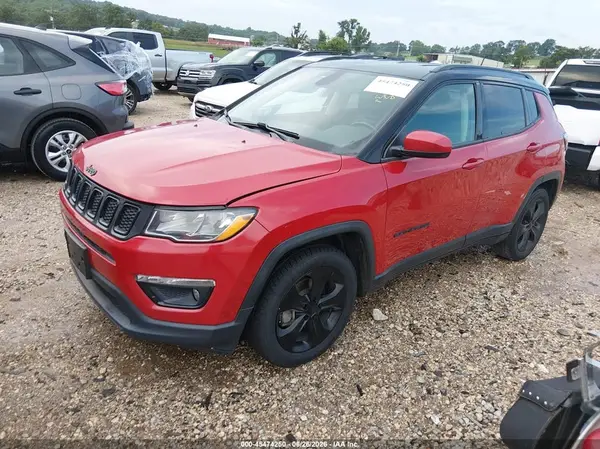 3C4NJCBB4LT257964 2020 JEEP COMPASS - Image 2
