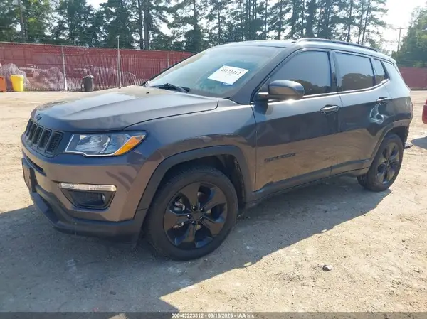 3C4NJCBB4MT501873 2021 JEEP COMPASS - Image 2