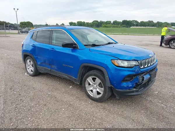 3C4NJCBB4NT112832 2022 JEEP COMPASS - Image 1
