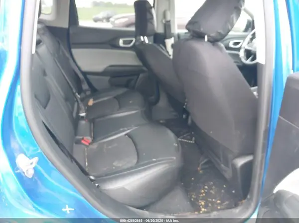 3C4NJCBB4NT112832 2022 JEEP COMPASS - Image 8