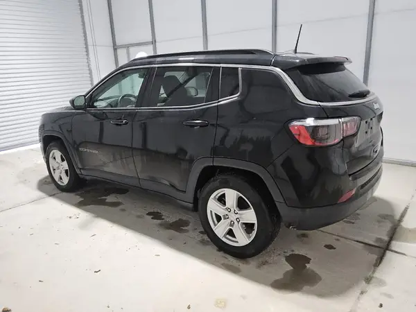 3C4NJCBB4NT137701 2022 JEEP COMPASS - Image 2