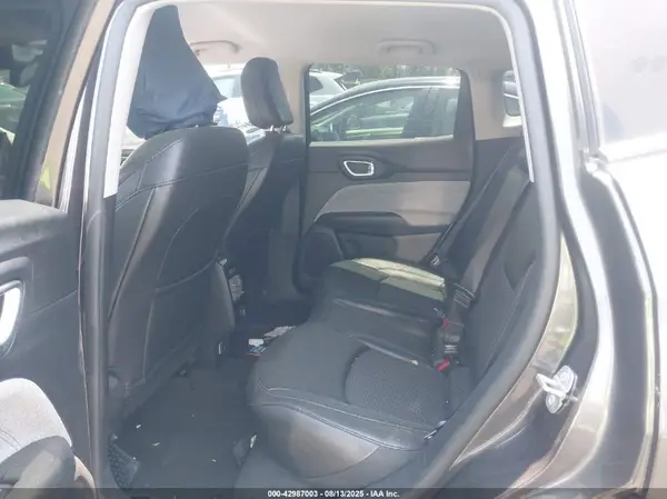 3C4NJCBB4NT138248 2022 JEEP COMPASS - Image 8