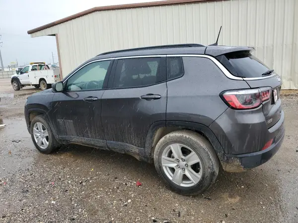 3C4NJCBB4NT174893 2022 JEEP COMPASS - Image 2