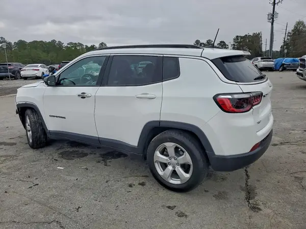 3C4NJCBB4NT177826 2022 JEEP COMPASS - Image 2