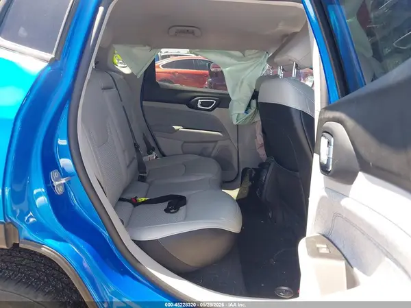 3C4NJCBB4NT192424 2022 JEEP COMPASS - Image 8
