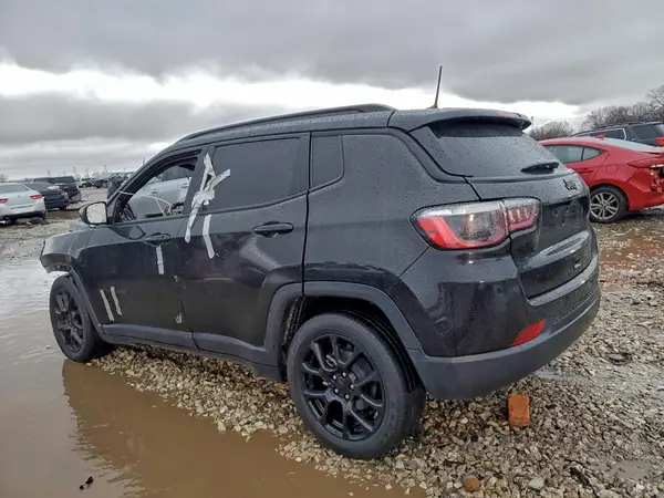 3C4NJCBB4NT218116 2022 JEEP COMPASS - Image 2