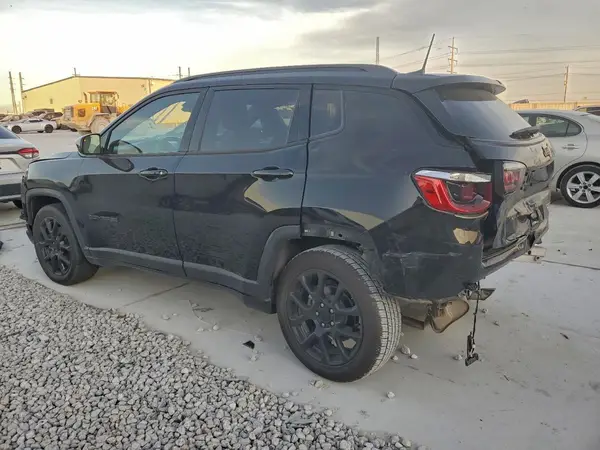 3C4NJCBB4NT234994 2022 JEEP COMPASS - Image 2