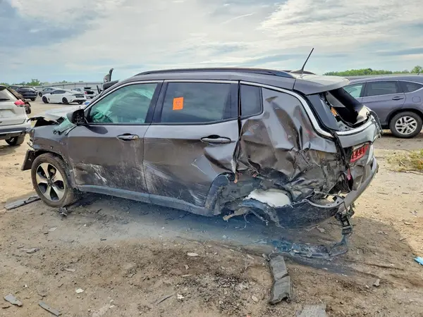 3C4NJCBB5HT620683 2017 JEEP COMPASS - Image 2