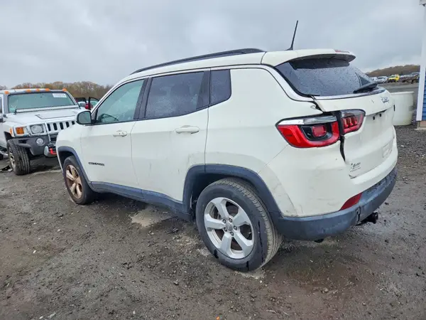 3C4NJCBB5HT653201 2017 JEEP COMPASS - Image 2