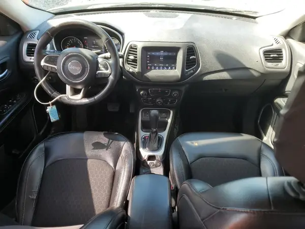 3C4NJCBB5HT694024 2017 JEEP COMPASS - Image 8