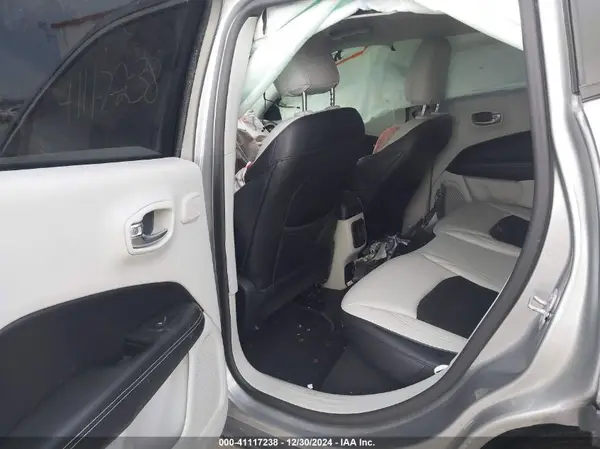 3C4NJCBB5JT102434 2018 JEEP COMPASS - Image 8