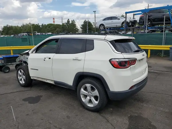 3C4NJCBB5JT124997 2018 JEEP COMPASS - Image 2