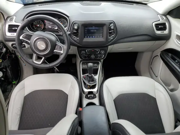 3C4NJCBB5JT124997 2018 JEEP COMPASS - Image 8