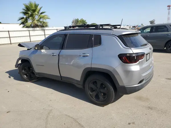 3C4NJCBB5JT137135 2018 JEEP COMPASS - Image 2