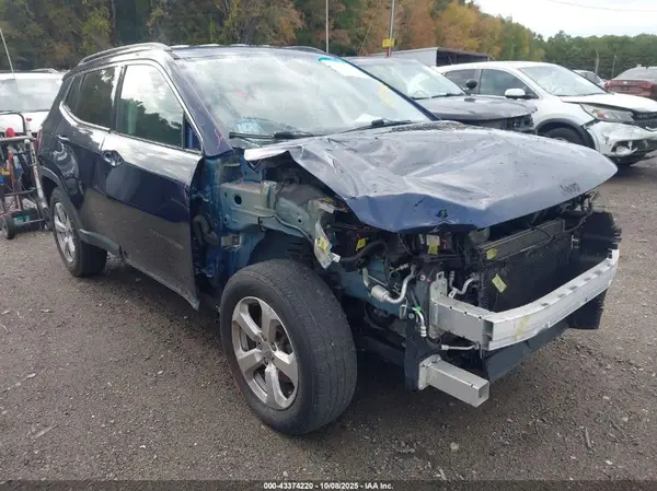 3C4NJCBB5JT137636 2018 JEEP COMPASS - Image 1