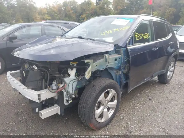 3C4NJCBB5JT137636 2018 JEEP COMPASS - Image 2