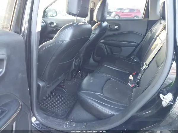3C4NJCBB5JT151813 2018 JEEP COMPASS - Image 8