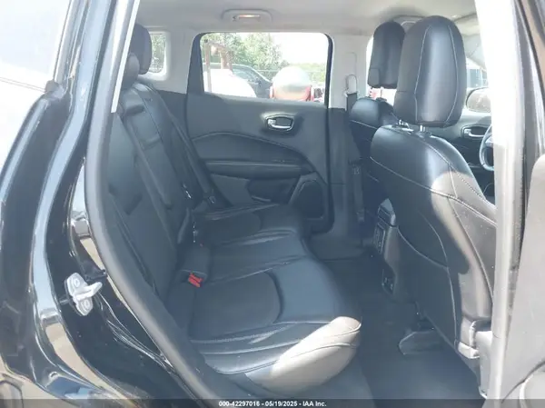 3C4NJCBB5JT194919 2018 JEEP COMPASS - Image 8