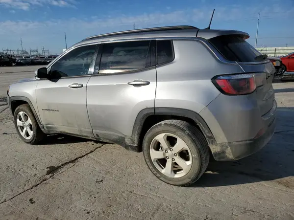 3C4NJCBB5JT226350 2018 JEEP COMPASS - Image 2