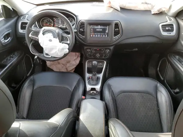 3C4NJCBB5JT226350 2018 JEEP COMPASS - Image 8