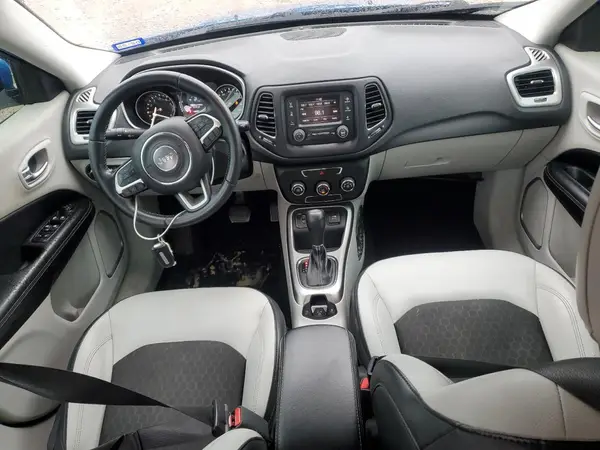 3C4NJCBB5JT233279 2018 JEEP COMPASS - Image 8