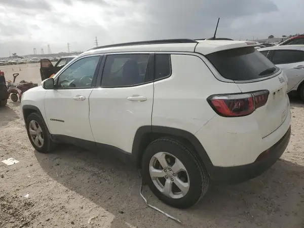3C4NJCBB5JT233430 2018 JEEP COMPASS - Image 2