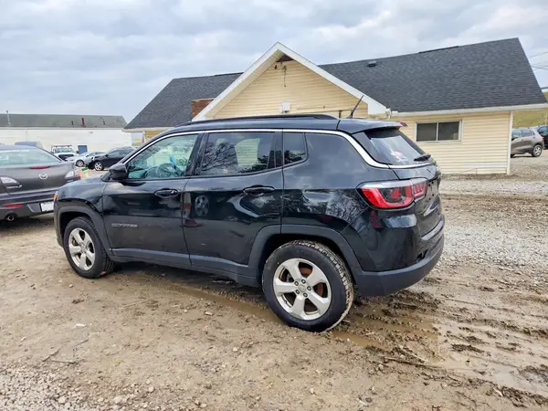 3C4NJCBB5JT265536 2018 JEEP COMPASS - Image 2