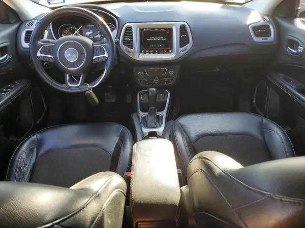 3C4NJCBB5JT267593 2018 JEEP COMPASS - Image 8