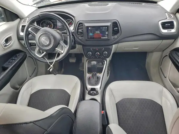 3C4NJCBB5JT272471 2018 JEEP COMPASS - Image 8